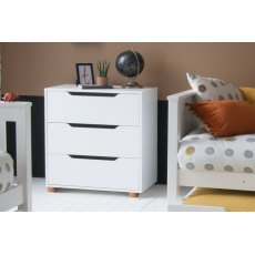 Classic Children’s 3 Drawer Chest with Beech Feet Classic Children’s 3 Drawer Chest with Beech Feet