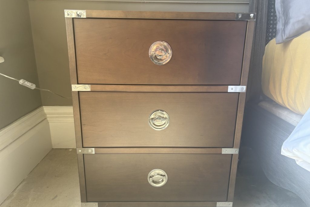 Greenwich 3 Draw Bedside Unit - Grey/Nickel - Ex Display. Greenwich 3 Draw Bedside Unit - Grey/Nickel - Ex Display.