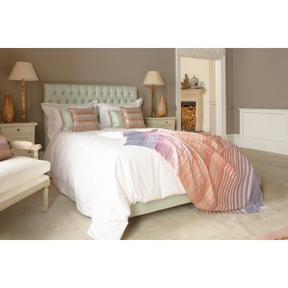 Emilia Deep Buttoned Bed Emilia Deep Buttoned Bed