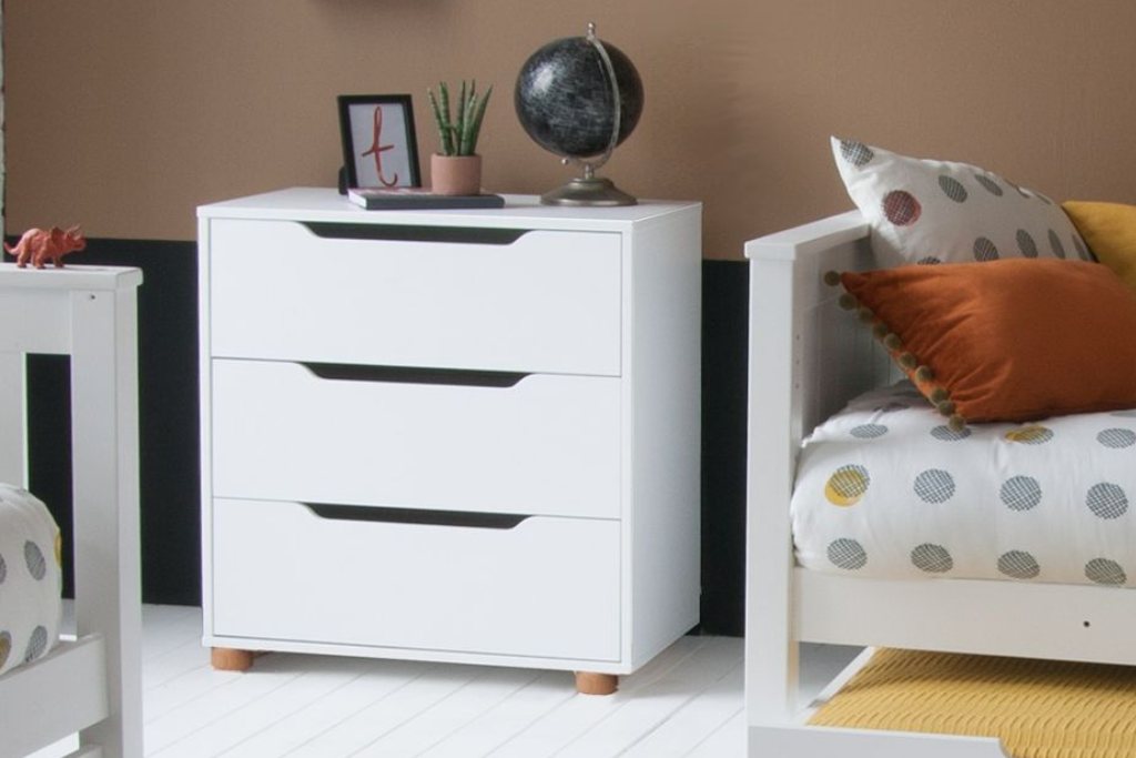 Classic Childrens 3 Drawer Chest With Beech Feet