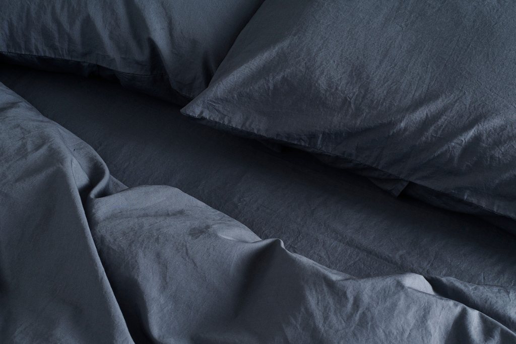 Bedfolk Relaxed Cotton Pillowcase Pair Standard 50cm X 75cm Ink
