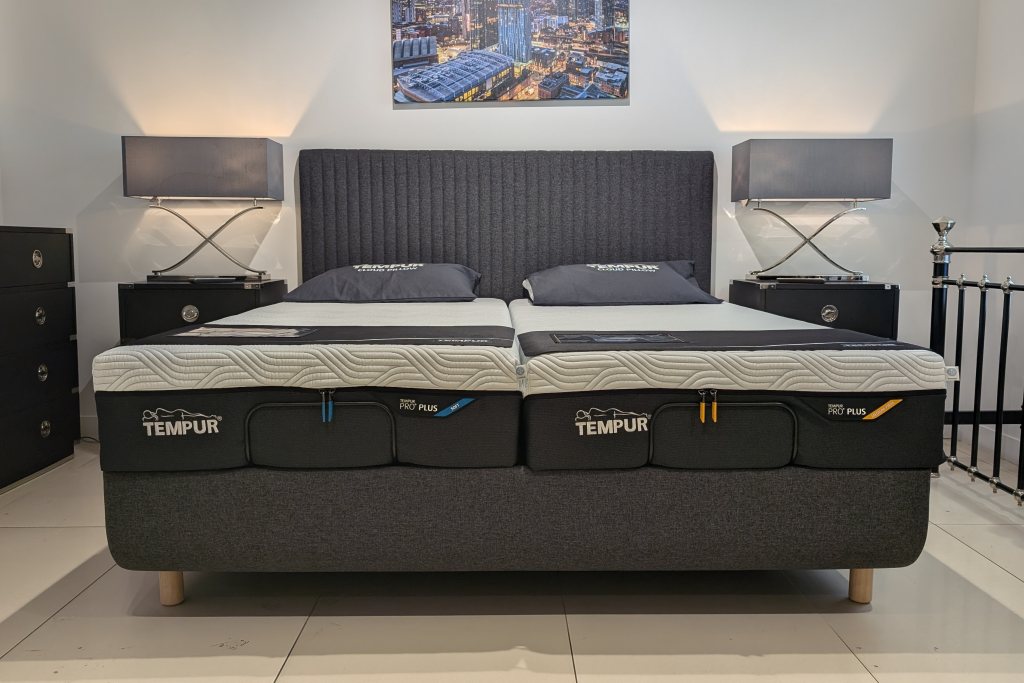 Tempur TEMPUR® Arc™ Ergo™ Smart Base and Headboard with Mattresses EX-DISPLAY