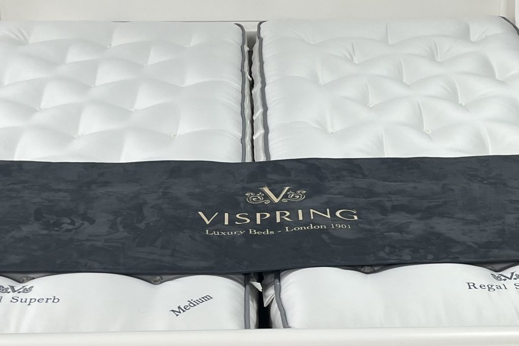 Vispring Regal Superb zip/link Mattress - Superking - Ex Display.