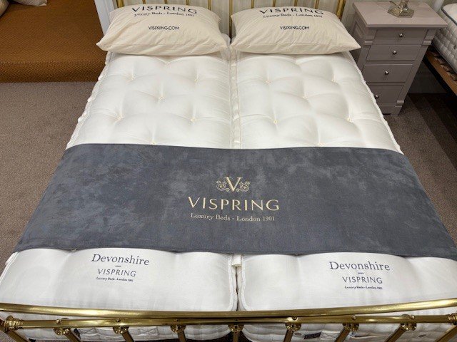 Vispring Devonshire Mattress - King Size Zip & Link - Ex Display. Vispring Devonshire Mattress - King Size Zip & Link - Ex Display.