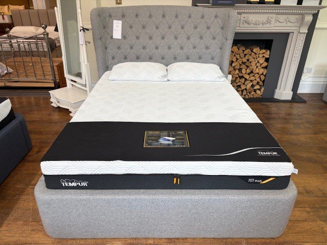 Tempur Holcott Ottoman & Pro Plus Tempur Mattress - King Size - Ex Display Tempur Holcott Ottoman & Pro Plus Tempur Mattress - King Size - Ex Display