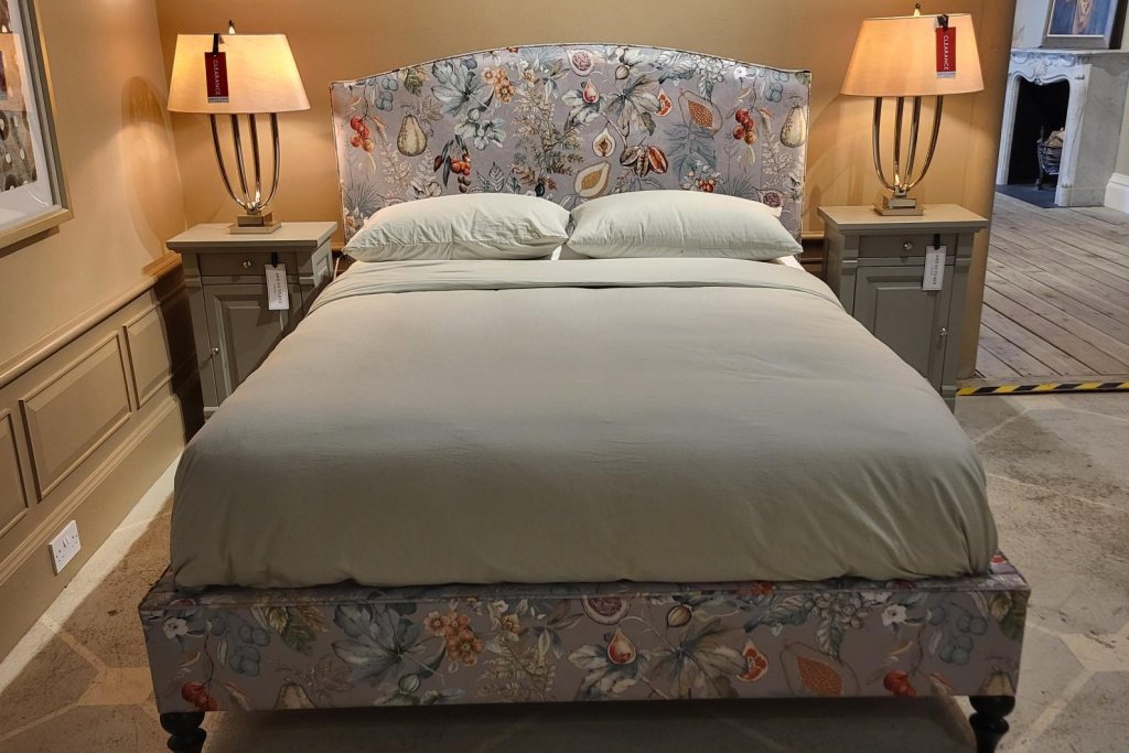 Ex-Display - Richmond Bedstead + Slatted Base - King Size Ex-Display - Richmond Bedstead + Slatted Base - King Size