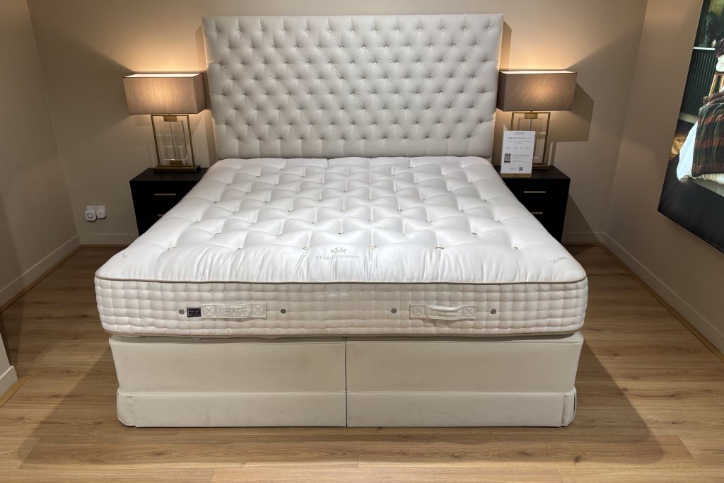 Vispring Magnificence Divan Set - Emperor Size - Ex Display. Vispring Magnificence Divan Set - Emperor Size - Ex Display.