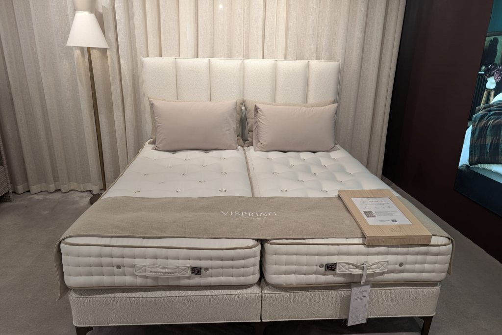 Vispring Tiara Superb - Superking Divan set - Ex Display Vispring Tiara Superb - Superking Divan set - Ex Display