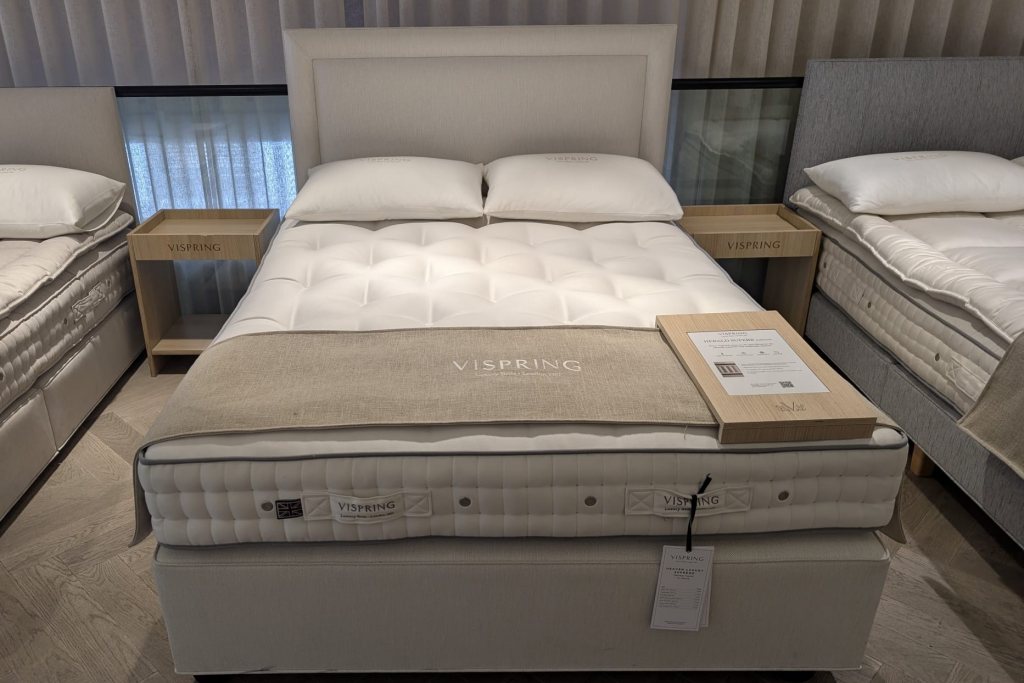 Vispring Herald Superb Divan Set - King Size - Ex Display. Vispring Herald Superb Divan Set - King Size - Ex Display.