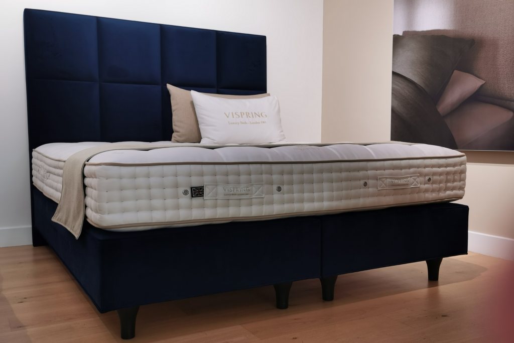 Vispring Signatory Divan set - Superking - Ex Display Vispring Signatory Divan set - Superking - Ex Display