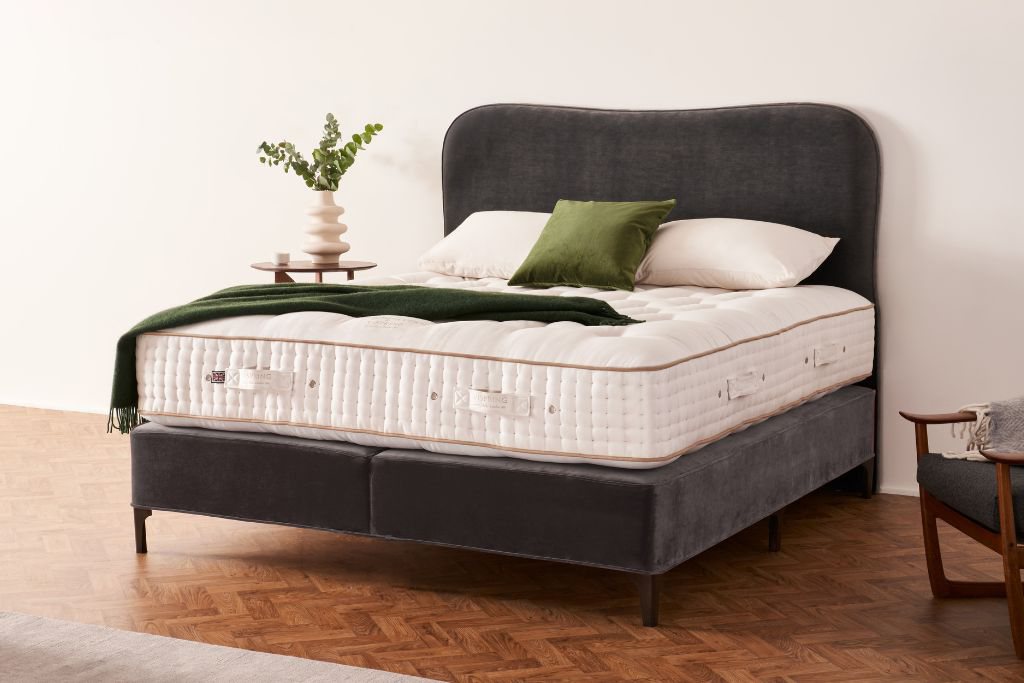 Vispring Magnificence Mattress & Divan Set Vispring Magnificence Mattress & Divan Set