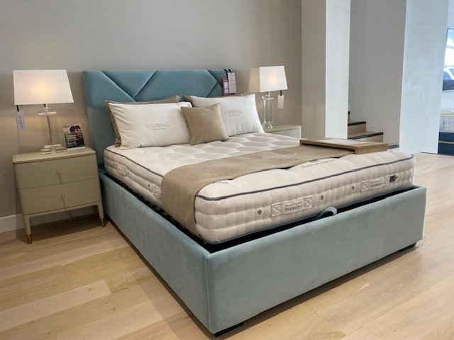 Signature Poppy Ottoman + Vispring Mattress - King Size - Ex - Display Signature Poppy Ottoman + Vispring Mattress - King Size - Ex - Display
