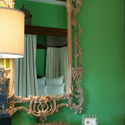 AS SEEN IN YOUR HOME: @thorneyhallandyoung Mirror, mirror on the wall, who's the fairest bed of them...